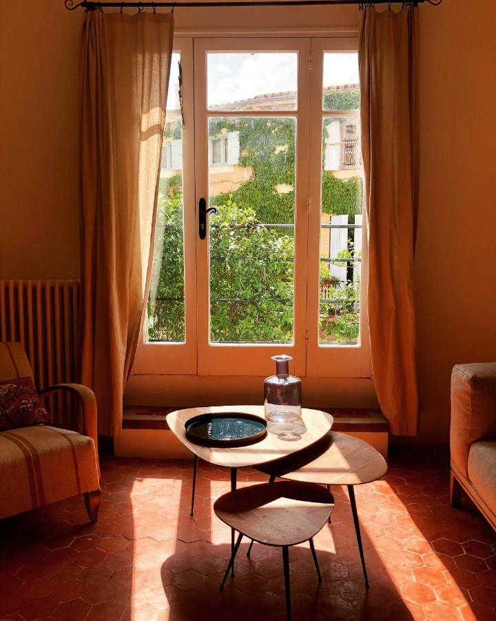 La Bonbonniere - Townhouse Сен-Сатюрнен-д'Апт Екстериор снимка